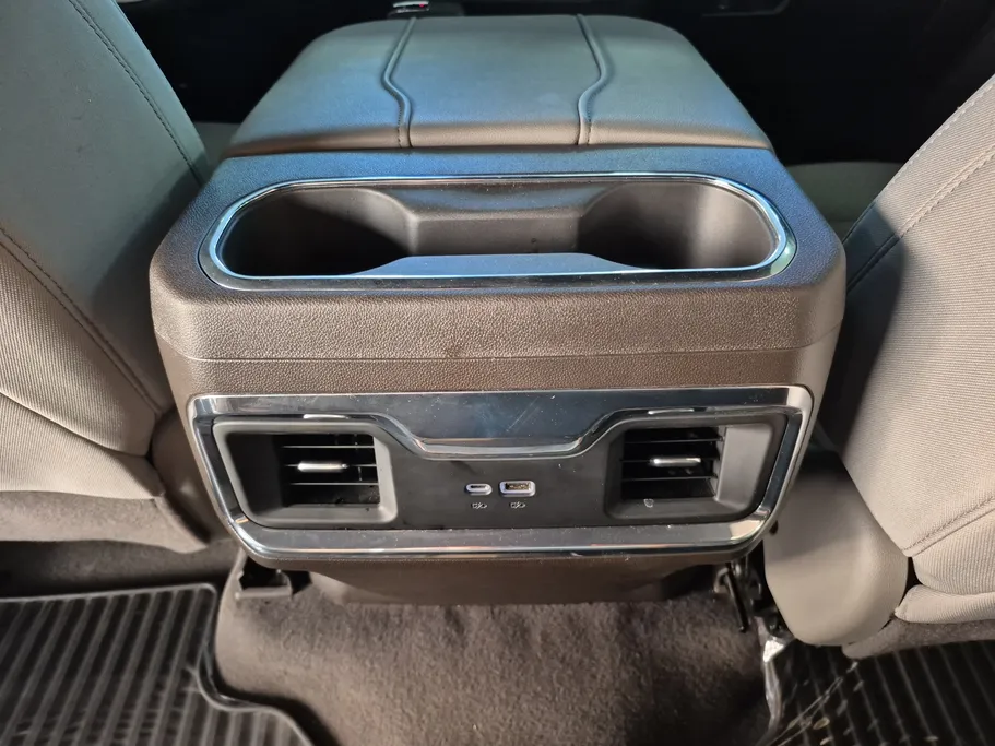 2024 GMC Sierra Elevation 