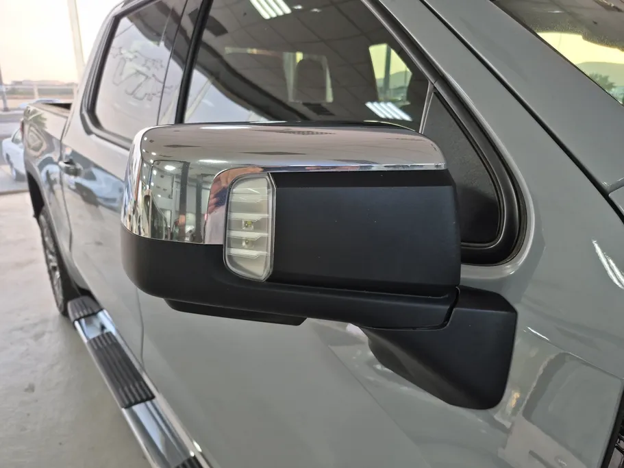 2024 GMC Sierra Elevation 