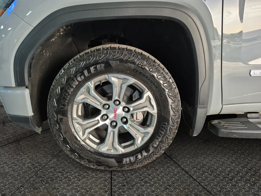2024 GMC Sierra Elevation 