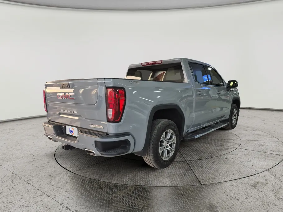 2024 GMC Sierra Elevation 
