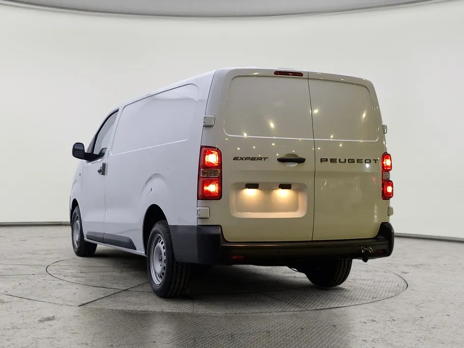 بيجو إكسبرت VAN 2025 
