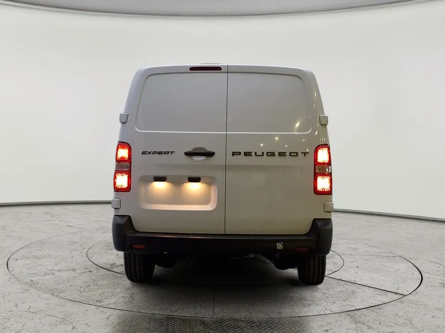 بيجو إكسبرت VAN 2025 