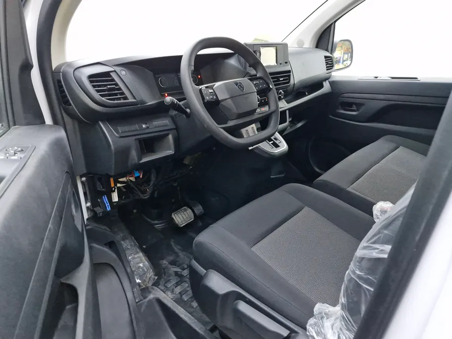 بيجو إكسبرت VAN 2025 