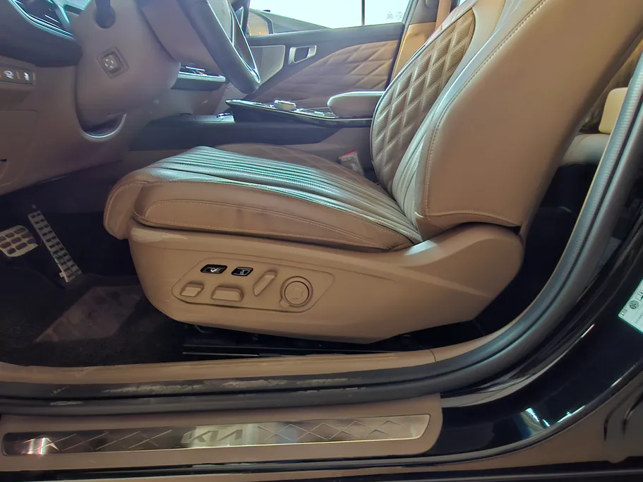 2022 Kia K8 EX 