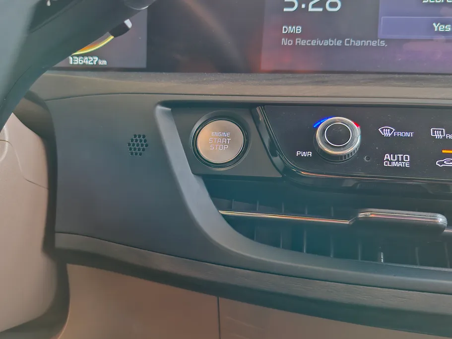 2022 Kia K8 EX 
