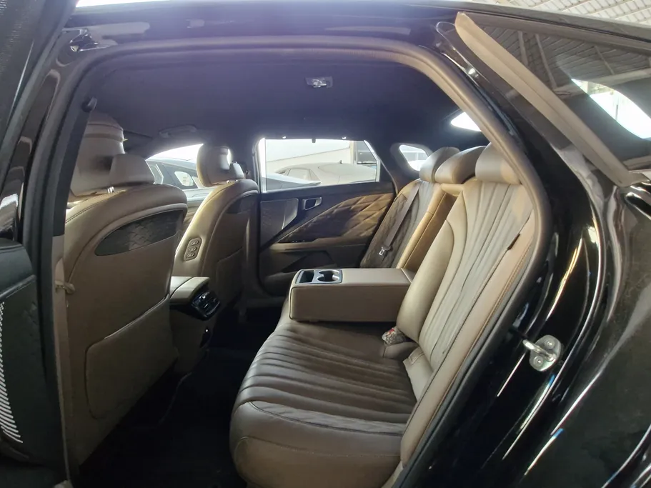 2022 Kia K8 EX 