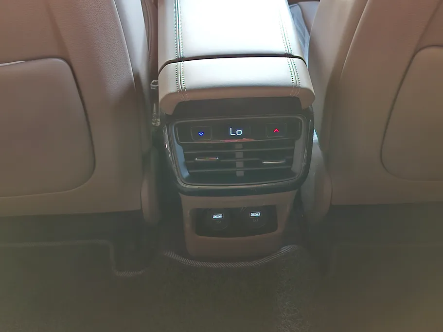 2022 Kia K8 EX 