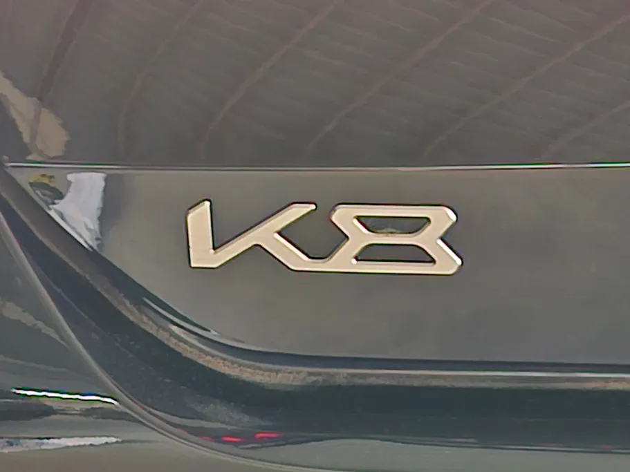 2022 Kia K8 EX 
