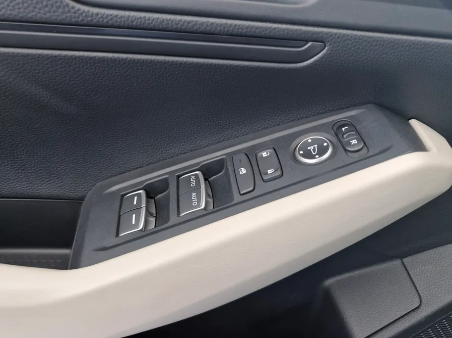 هوندا اكورد LX 2024 
