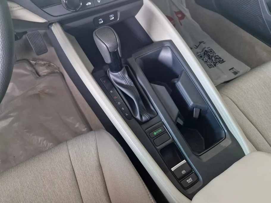 هوندا اكورد LX 2024 