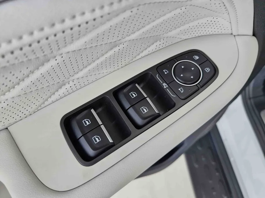 جريت وول تانك 300 كونكيرور 2026 