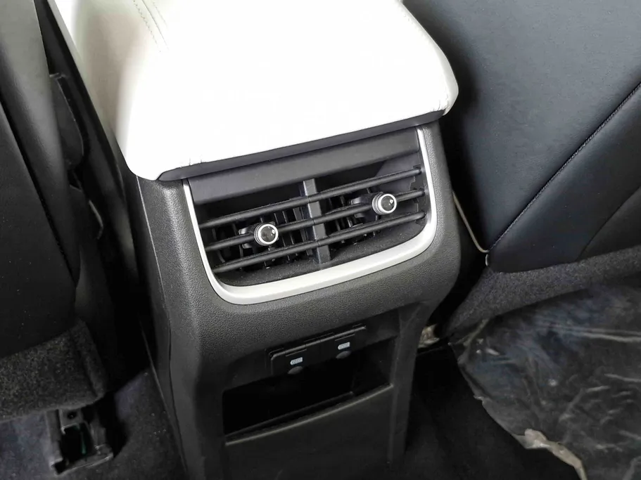 جريت وول تانك 300 كونكيرور 2026 