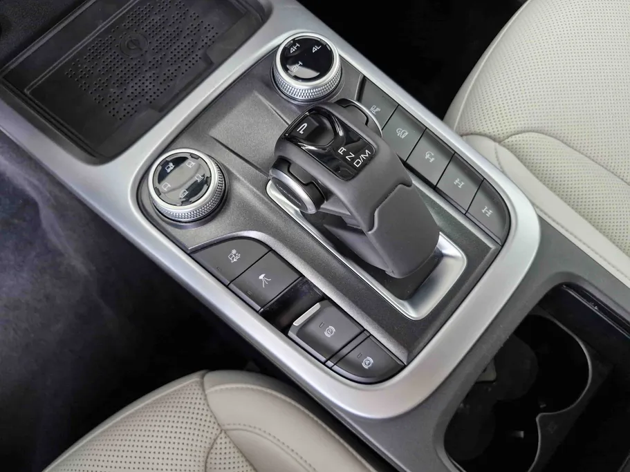 جريت وول تانك 300 كونكيرور 2026 