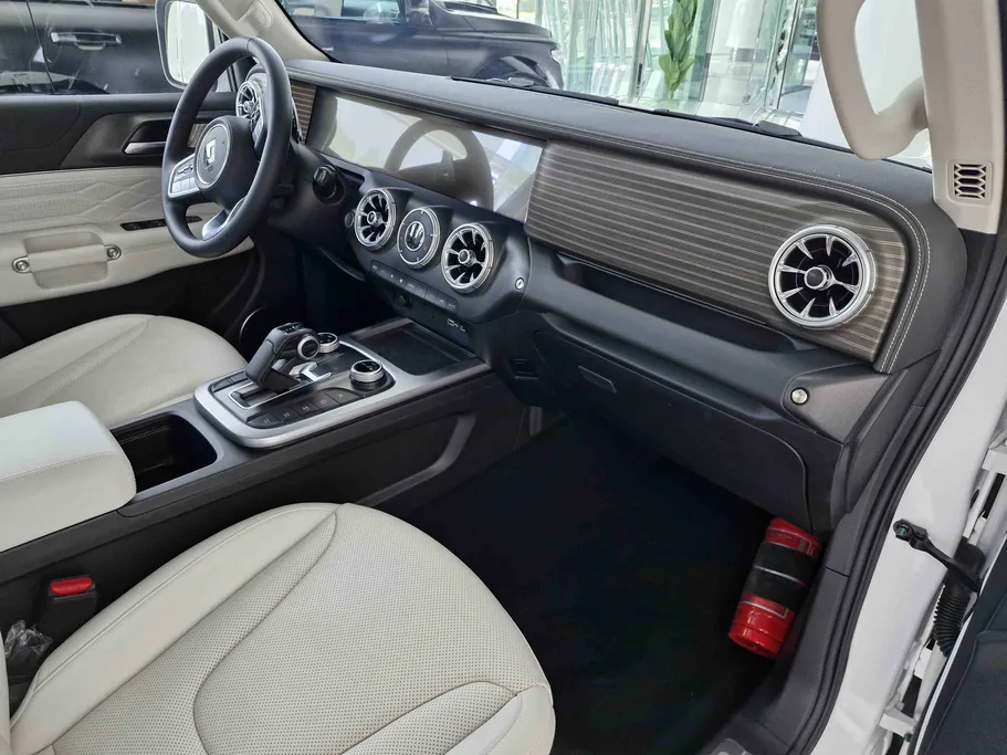 جريت وول تانك 300 كونكيرور 2026 