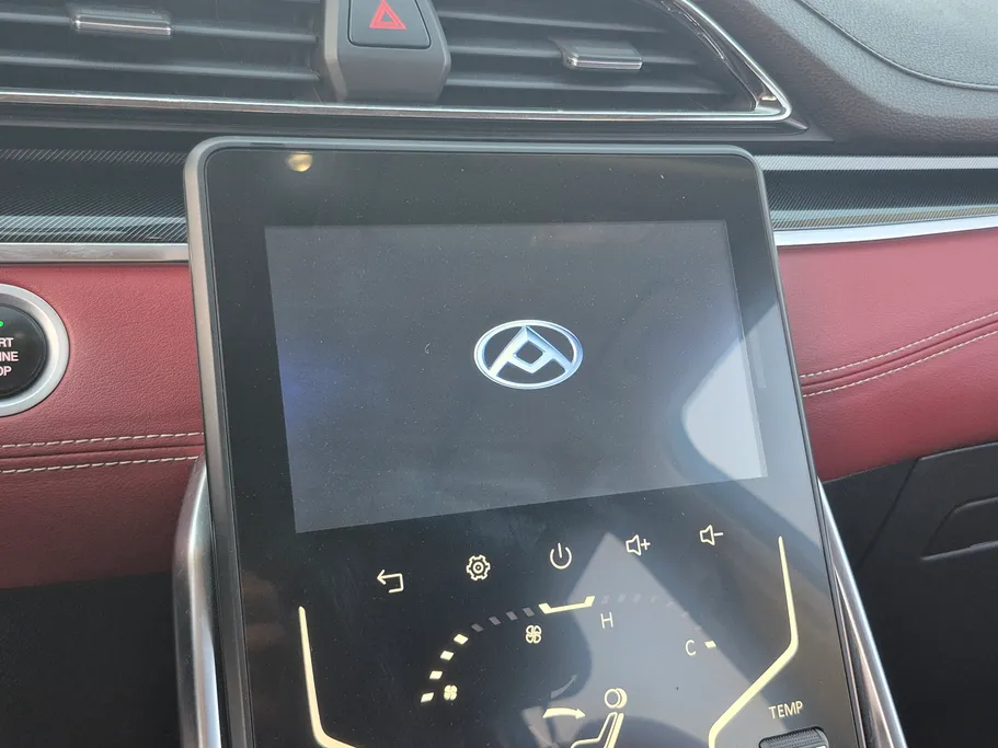 2022 Maxus D60 luxury
