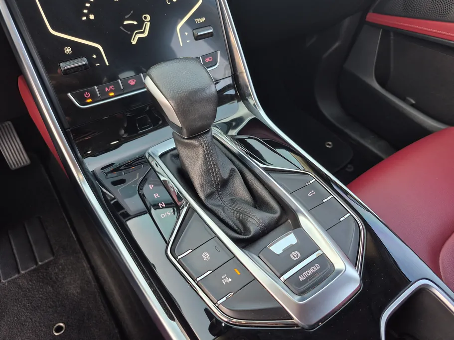 2022 Maxus D60 luxury