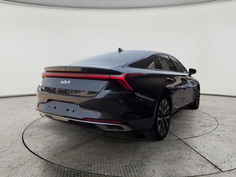2022 Kia K8 EX 