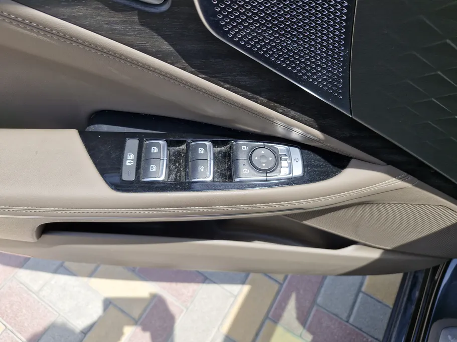 2022 Kia K8 EX 