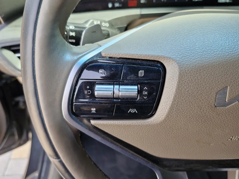 2022 Kia K8 EX 