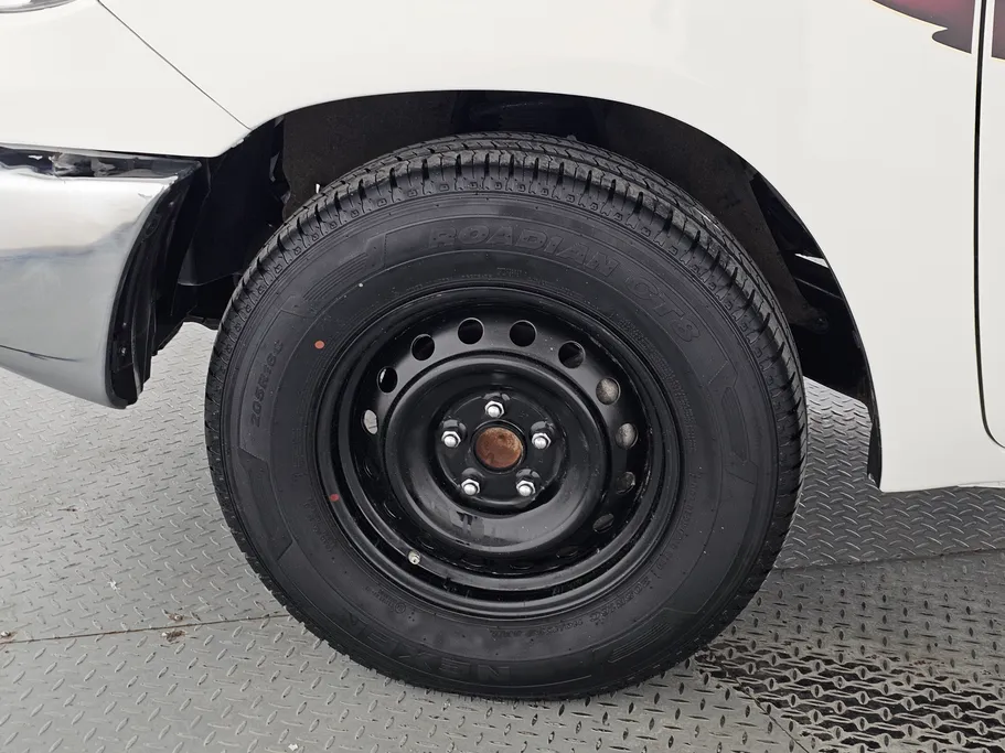 2021 Toyota Hilux GLX 