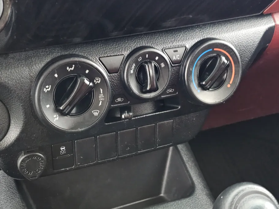 2021 Toyota Hilux GLX 
