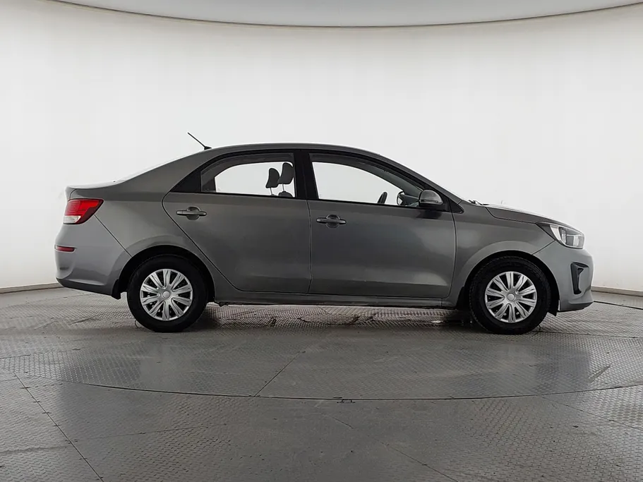 2022 Kia Pegas LX 