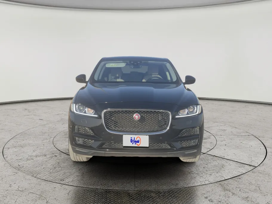 2020 Jaguar F-Pace  