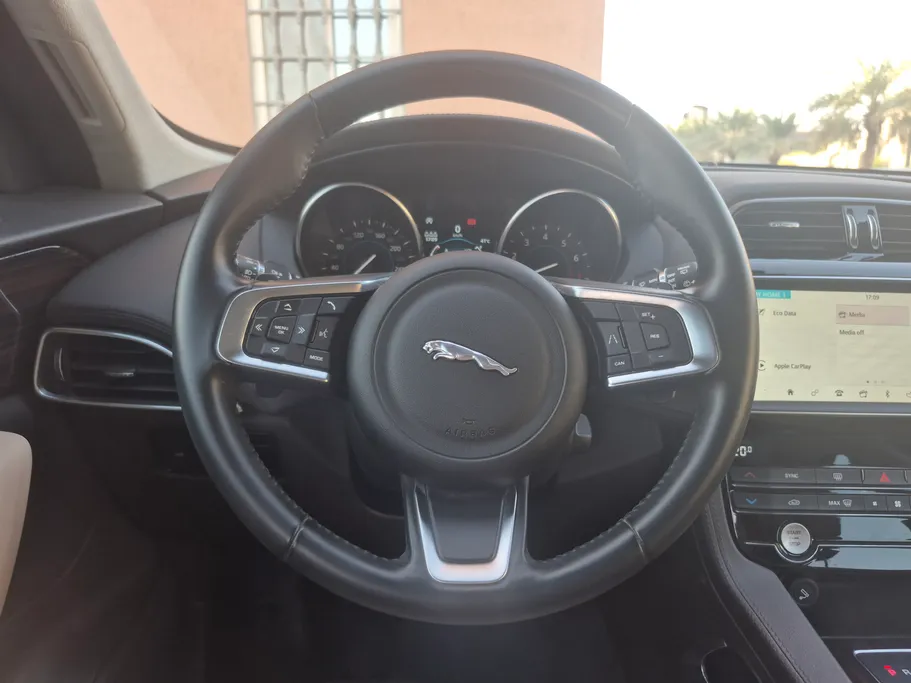2020 Jaguar F-Pace  