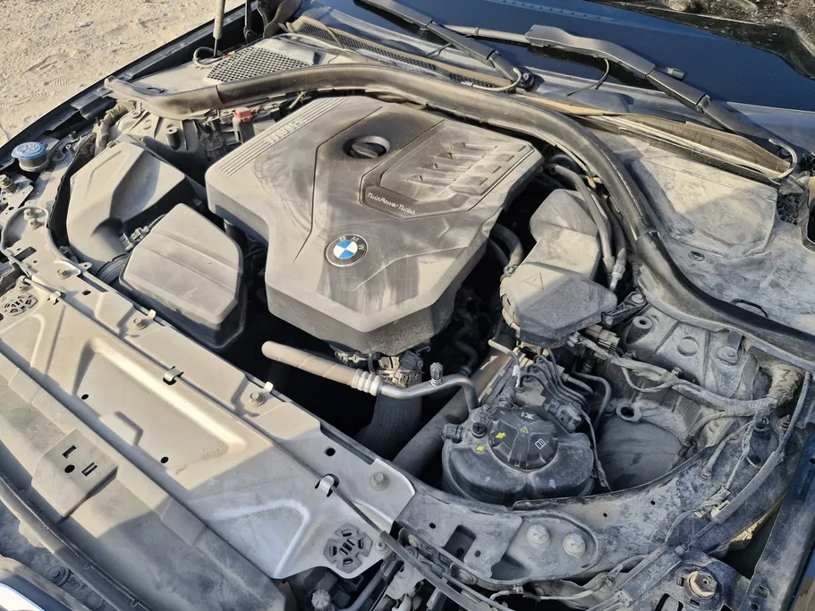 بي ام دبليو الفئة الثالثة 320i  2020 