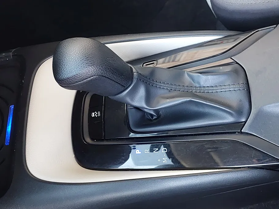 تويوتا كورولا XLI Executive Moonroof 2024 
