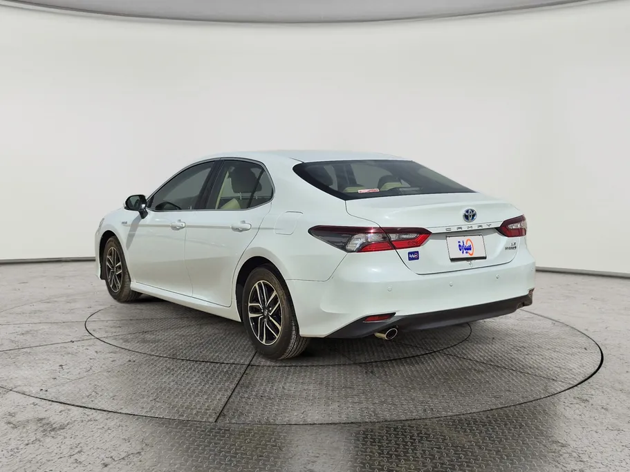 2022 Toyota Camry  LE HEV 
