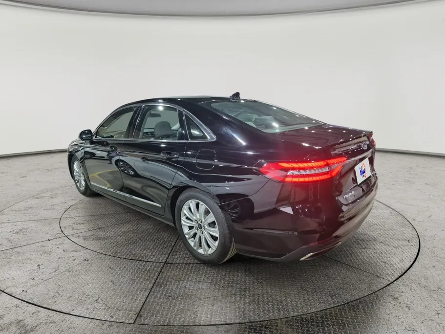 2022 Ford Taurus Ambiente 