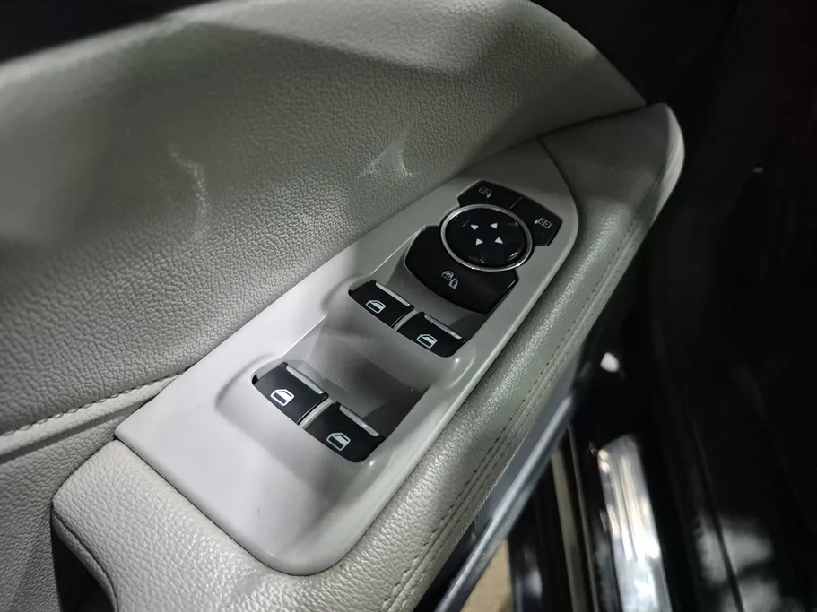 2022 Ford Taurus Ambiente 