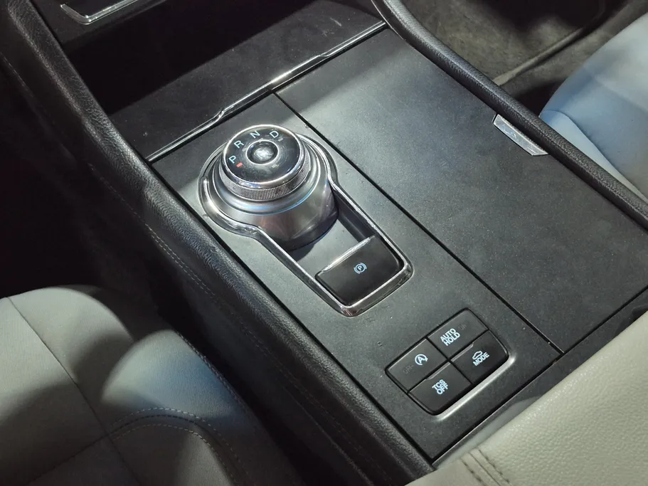 2022 Ford Taurus Ambiente 