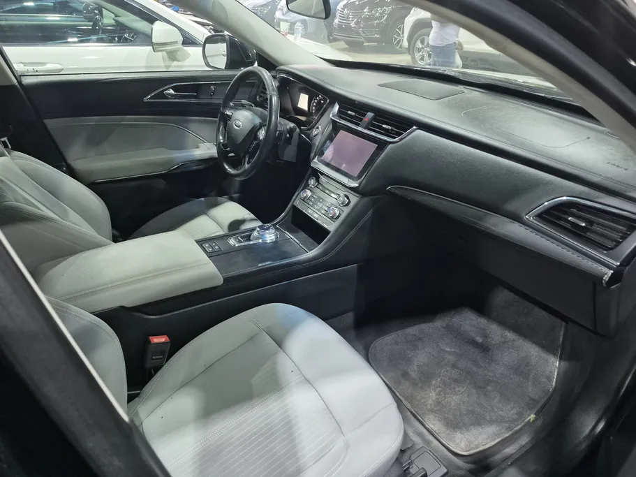 2022 Ford Taurus Ambiente 