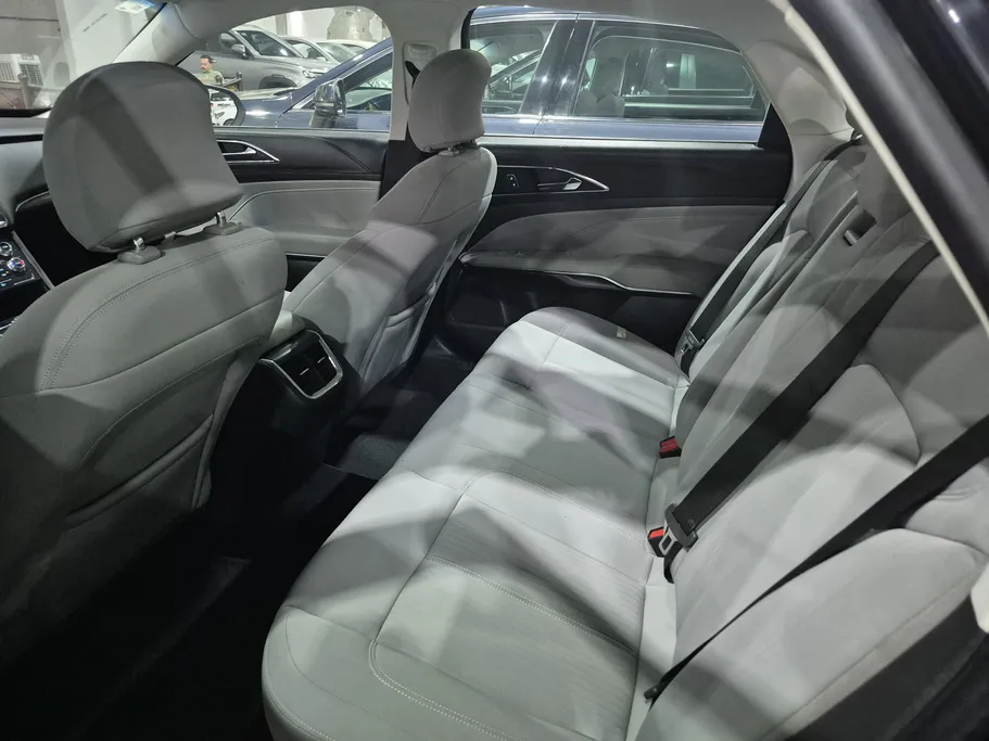 2022 Ford Taurus Ambiente 
