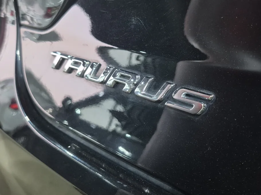 2022 Ford Taurus Ambiente 