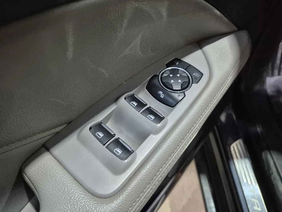 2022 Ford Taurus Ambiente 