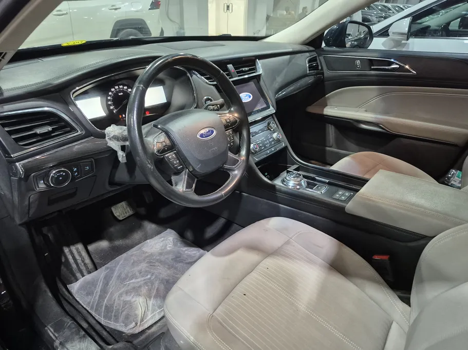 2022 Ford Taurus Ambiente 