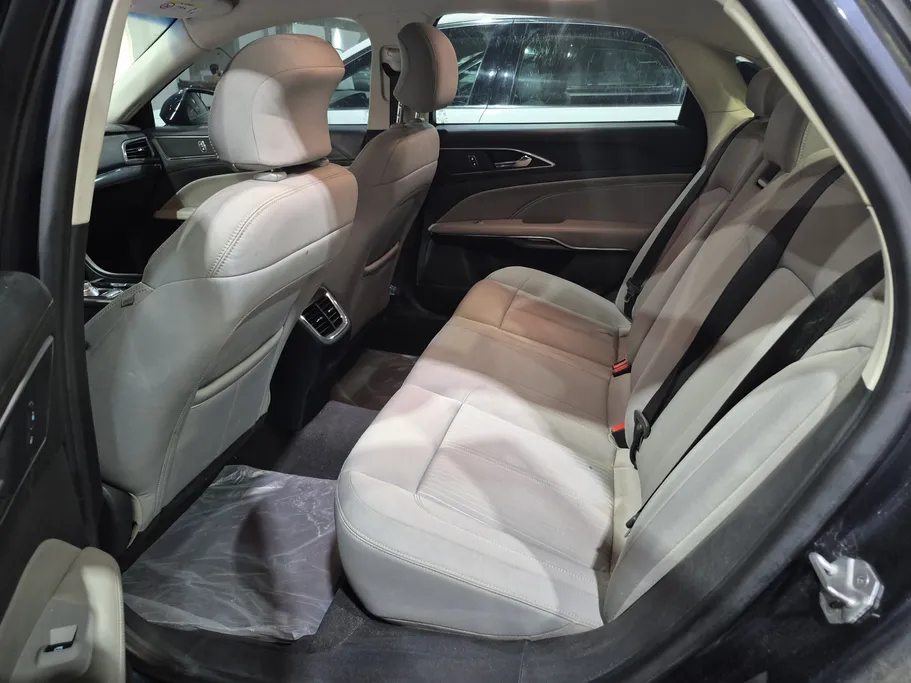 2022 Ford Taurus Ambiente 