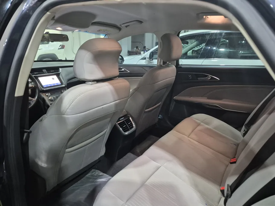 2022 Ford Taurus Ambiente 