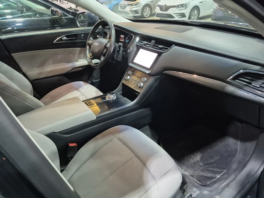 2022 Ford Taurus Ambiente 