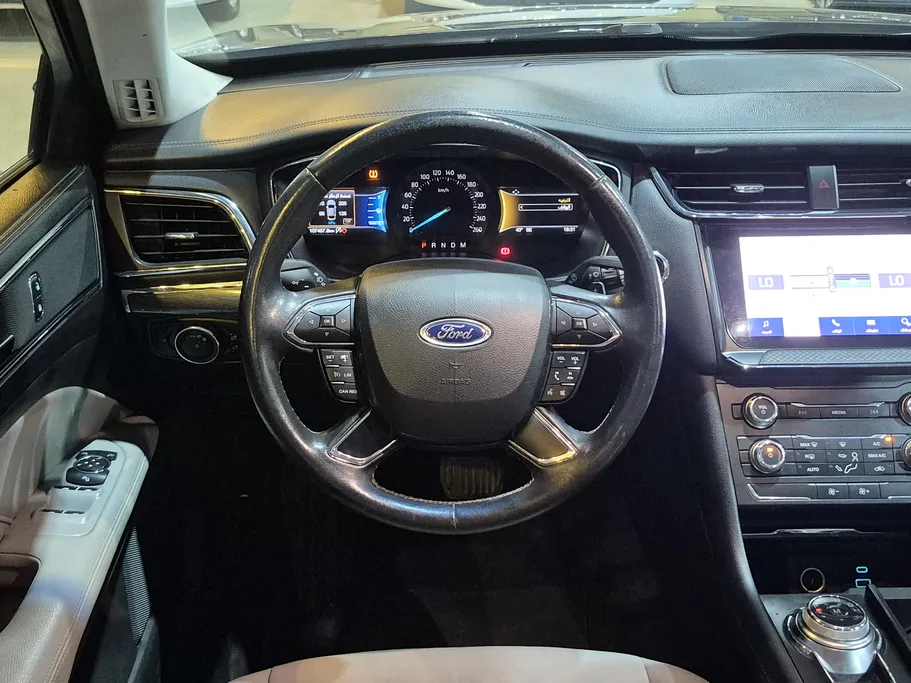 2022 Ford Taurus Ambiente 