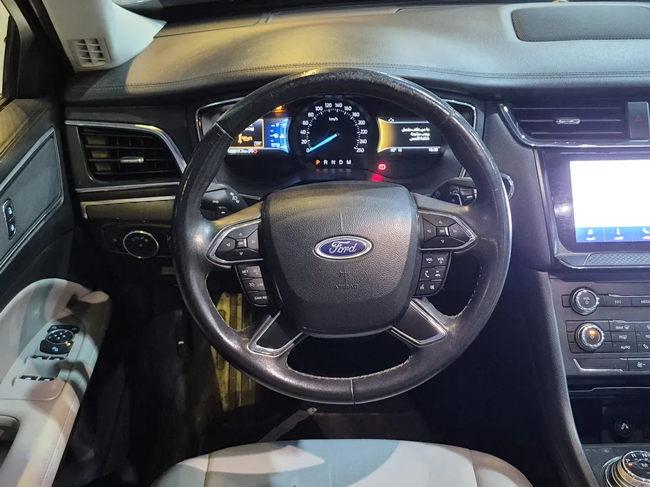 2022 Ford Taurus Ambiente 