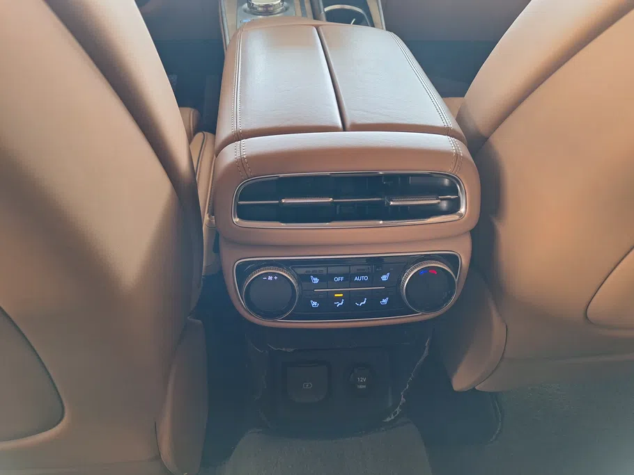 جينيسيس GV80 Royal 2023 