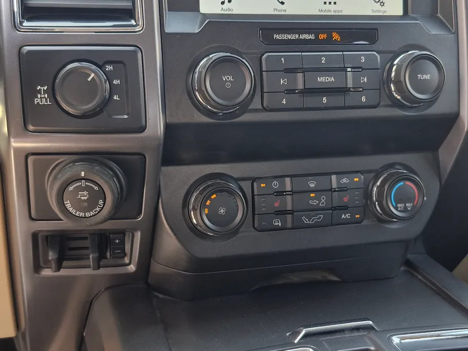 2019 Ford F150 XLT 