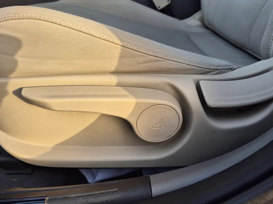 2022 Hyundai Elantra Smart 