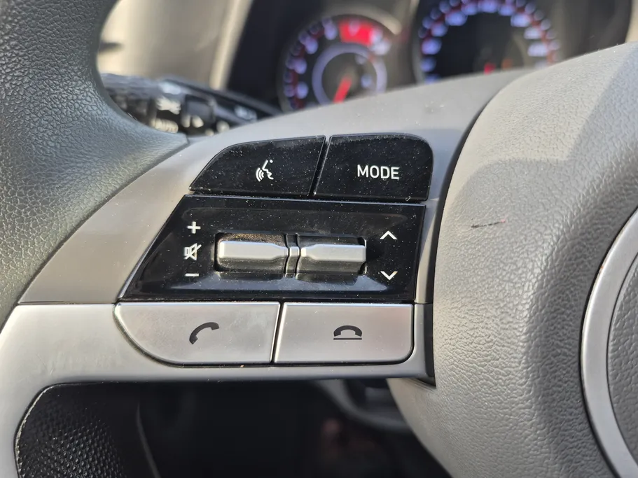 2022 Hyundai Elantra Smart 