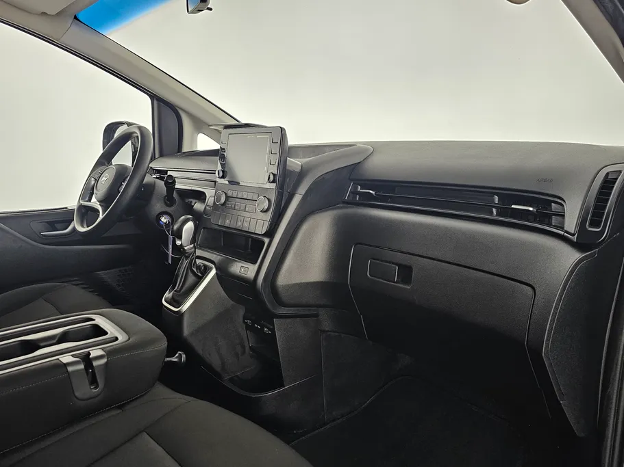 2022 Hyundai Staria Van 