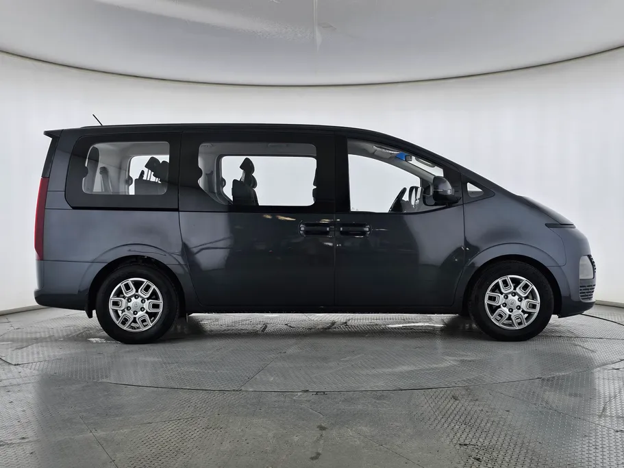 2022 Hyundai Staria Van 